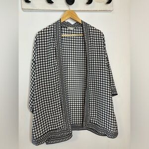 Max Studio Black and White Geometric Kimono Cardigan